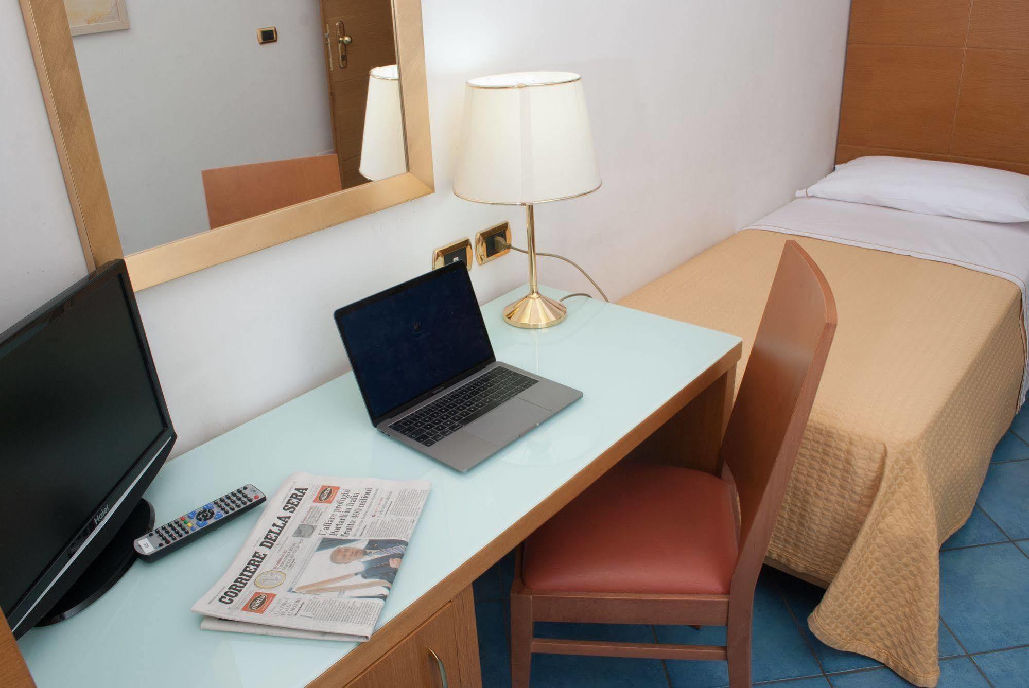 City Hotel Casoria Εξωτερικό φωτογραφία