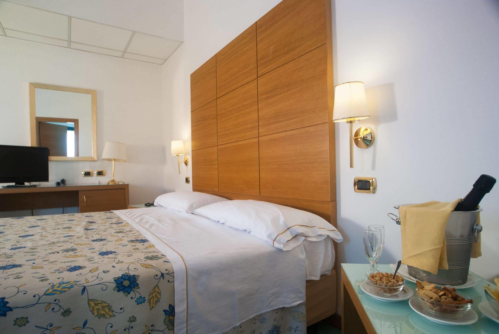 City Hotel Casoria Εξωτερικό φωτογραφία